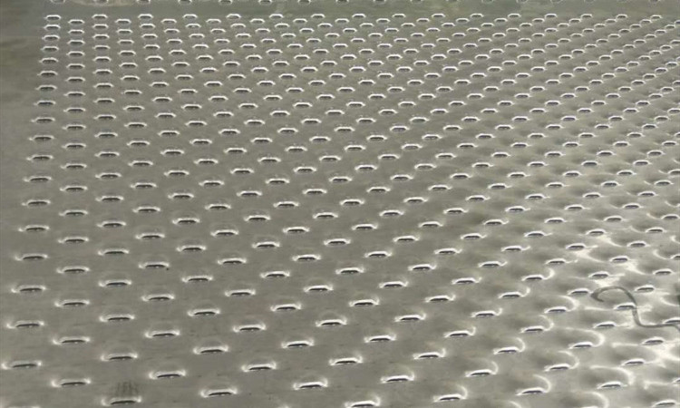 不銹鋼魚鱗孔沖孔板產(chǎn)品展示